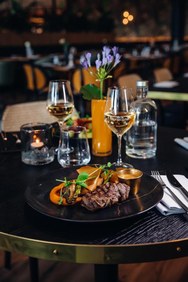 Van Der Valk Hotel Schiedam Eksteriør billede
